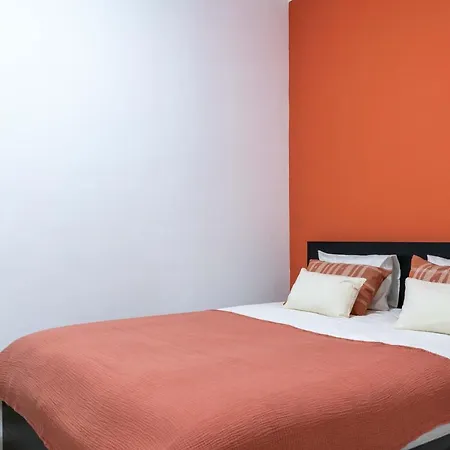 Apartment Orange Crush *