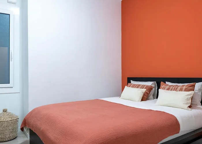 Apartment Orange Crush *